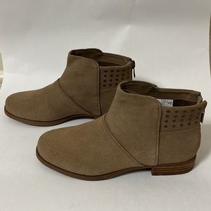 Koolaburra by Ugg Giyah Studded Ankle Boot | 6